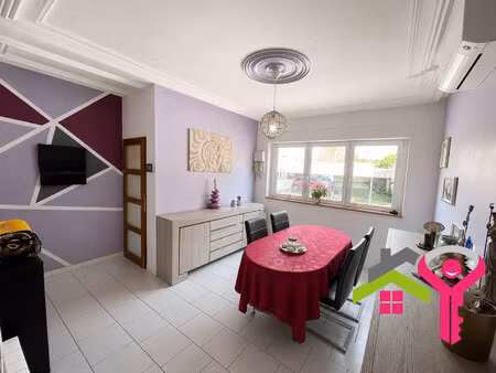 maison semi individuelle  4 chambres  jardin