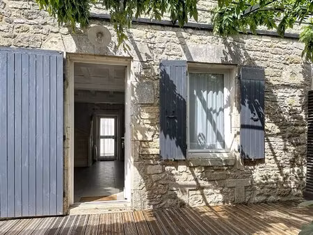 entre pierre et glycine  une maison de charme à dolus-d’oléron