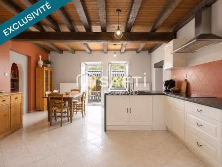 corps de ferme de caractère avec dépendances  jardin et piscine – alloinay (79)