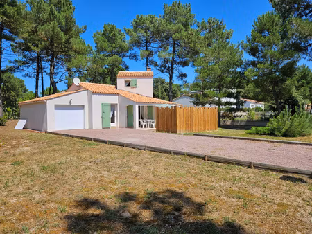 maison dans la pinède