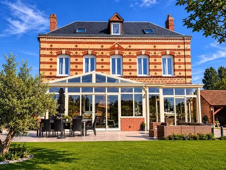 maison bourgeoise – prestations haut de gamme – dépendance