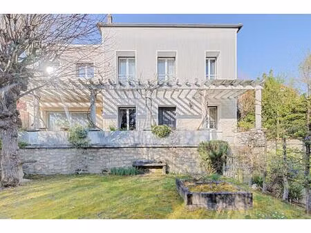 maison familiale avec jardin