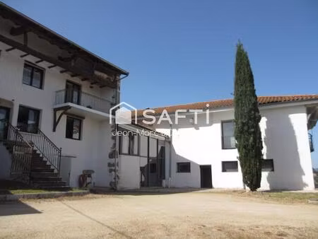 saint pierre le vieux ensemble de 3 maisons 324m²