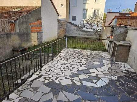 maison 85 m² vichy secteur calme proche marché couvert avec jardin et terrasse