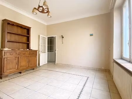 maison brassagaise au coeur du village avec double garages et cour interieur