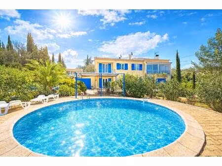 maison familiale 7 pièces - 182 m² - 2730 m² de terrain arboré