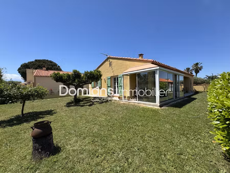 a vendre - villemolaque - villa avec jardin