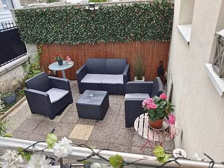 maison individuelle 2 chambres meublée avec terrasse et jardin