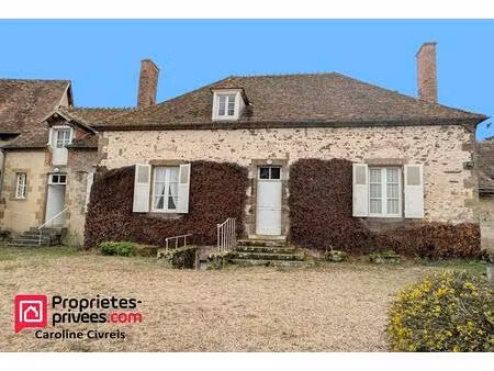maison de maitre avec annexes et prés potenteils . habitation et profession libérale