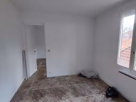 location appartement 2 pièces 27 m² à saint-maur-des-fosses (94100)  900 €
