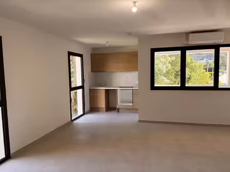 location appartement 2 pièces 55 m² à la destrousse (13112)  920 €