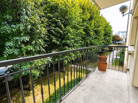 location appartement 4 pièces 86.05 m² à saint-cloud (92210)  2 290 €