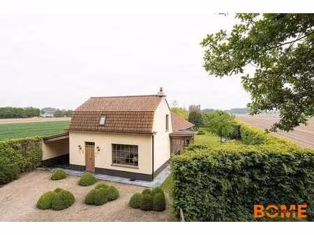 charmante woning met prachtige tuin op idyllische ligging...