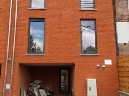 nouvelle maison basse énergie 4ch. avec jardin  parking & ca