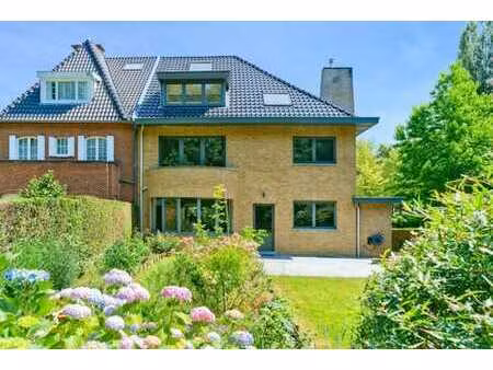 observatoire - belle villa +/- 370 m²