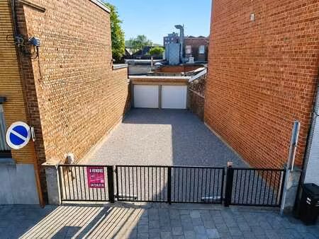 parking/boxe de garage