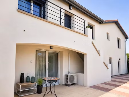 location meublée maison 5 pièces 107 m² à saint-maurice-de-beynost (01700)  2 150 €