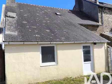location meublée maison 4 pièces 86 m² à saint-ségal (29590)  650 €
