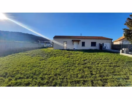 location villa 4 pièces 93 m² à felines (07340)  955 €