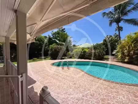 location villa 5 pièces 148 m² à baie mahault (97122)  2 500 €