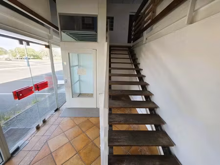 location locaux professionnels 6 pièces 156 m² à dolus-d'oléron (17550)  950 €