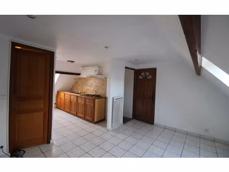 location appartement  16.82 m² t-1 à chailly-en-bière  482 €