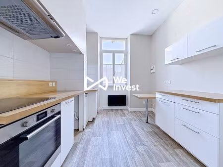 appartement de charme avec potentiel terrasse vue cathédrale à