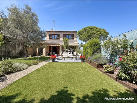 a vendre grasse sud - maison individuelle 4 pièces - 90m2 avec jardin et garage.