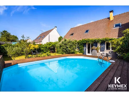 maison 5 chambres  jardin et piscine !