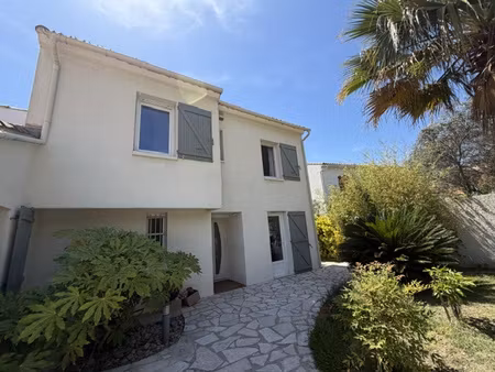 à vendre maison t5 de 144 m2 habitables quartier aiguelo