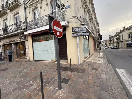 local commercial centre ville
