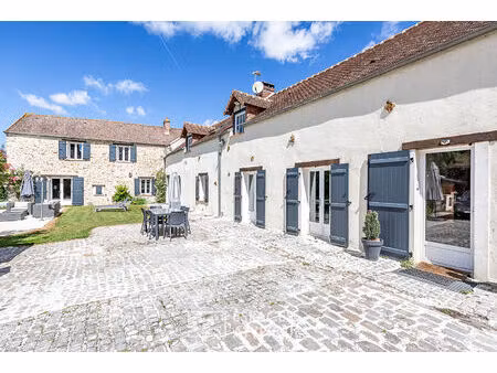 la maison longère avec piscine.