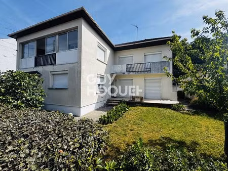 maison à vendre de 6 pièces de 137 00 m²