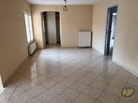 a louer maison 2 chambres - saint julien de concelles
