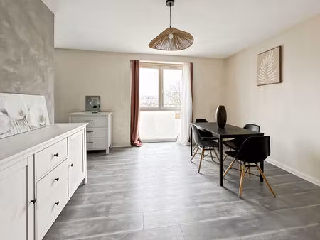location appartement 3 pièces  47.53m²  poissy