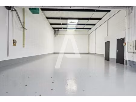 location entrepôt bonneuil sur marne 94380 528m²