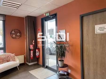 vente local d’activités decines charpieu 69150 534m²