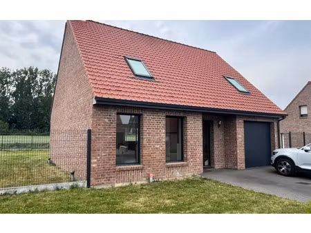 maison morbecque 107 m² t-4 à vendre  321 800 €