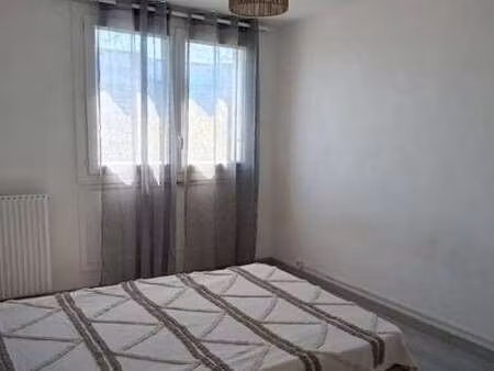 location appartement 3 pièces à talence (33400) : à louer 3 pièces / 65m² talence
