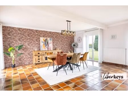 maison individuelle plain-pied 5 pièces de 140 m² | sous-sol complet & terrain 1 880 m² |.