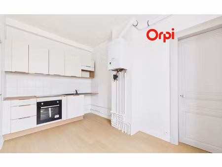 location appartement  m² t-2 à bernay  570 €