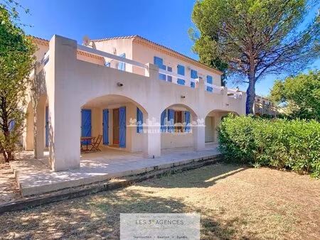 villa composée de deux appartements : 10 pièces  avec vue dé