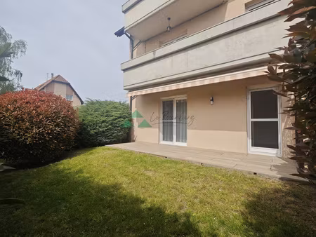 appartement 3 pièces rénové proche frontière suisse avec ter