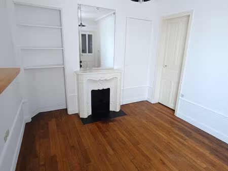 location appartement 2 pièces  29.05m²  poissy