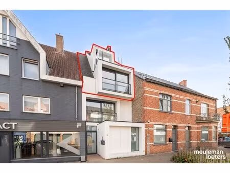prachtig centraal gelegen triplex appartement