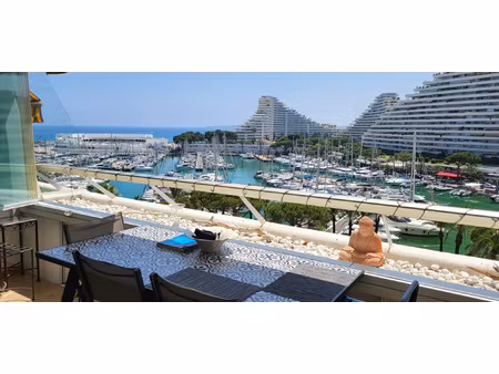 2 pièces en location meublée à l'année à villeneuve loubet