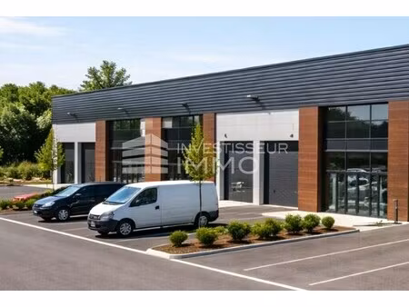 vente local d'activités 303 m²