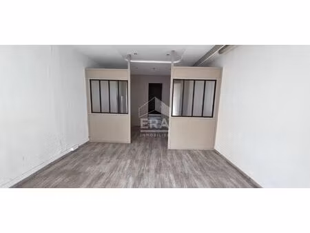 local commercial en plein centre-ville de villiers sur marne