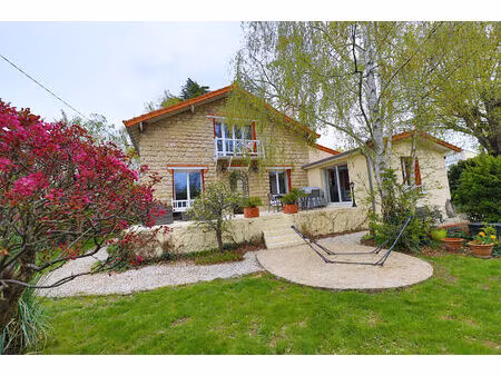 vente maison 11 pièces  175.00m²  chatou