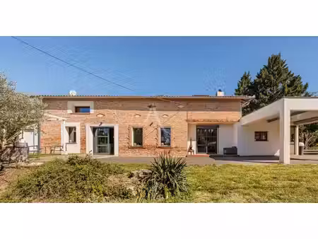 maison le castera 270 m2